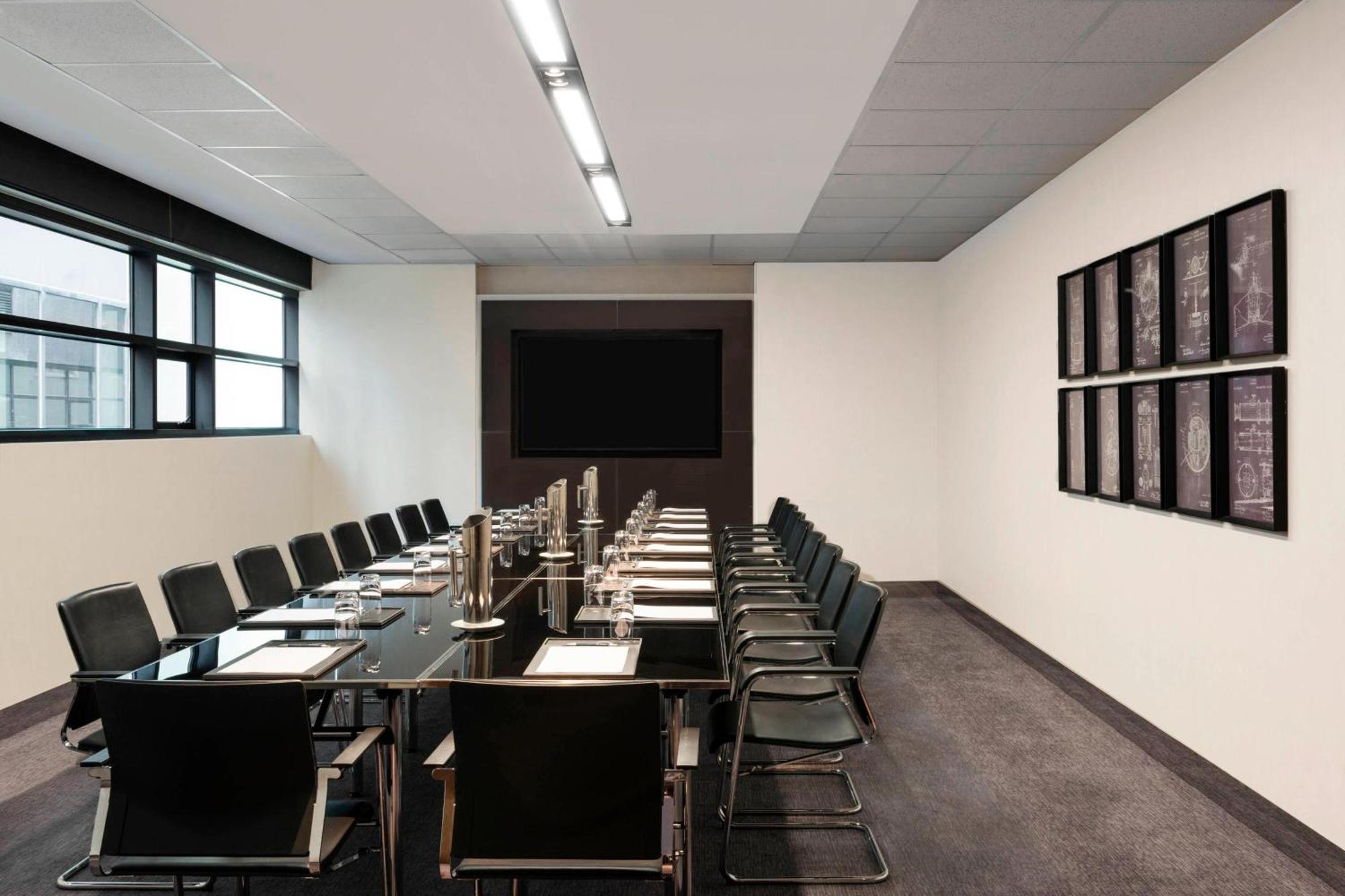 Sheraton Melbourne Hotel Exterior foto A meeting room